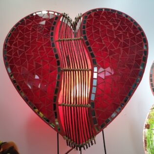 Red heart flower lamp