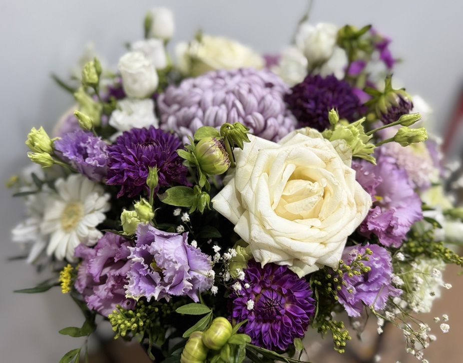 All Saints' Day Floral Arrangement - Sweet Violet - Lilit Flowers All Saints' Day Floral Arrangement - Sweet Violet - Lilit Flowers