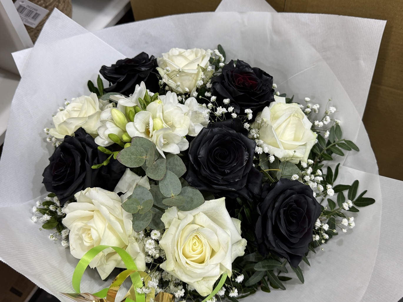 Black & White Bouquet Black & White Bouquet